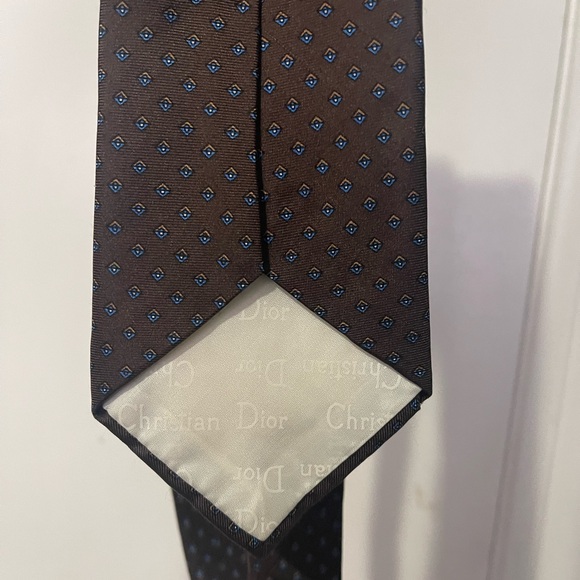 Christian Dior Tie Brown with bluish spot designs Sz Os - Picture 4 of 16